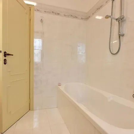 Superior 2 Bed Ac Parking Wifi - Centro Sirolo