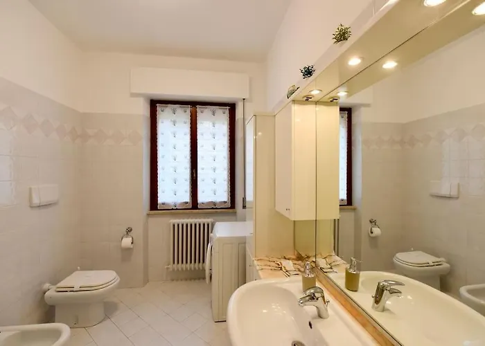 Superior 2 Bed Ac Parking Wifi - Centro Διαμέρισμα *